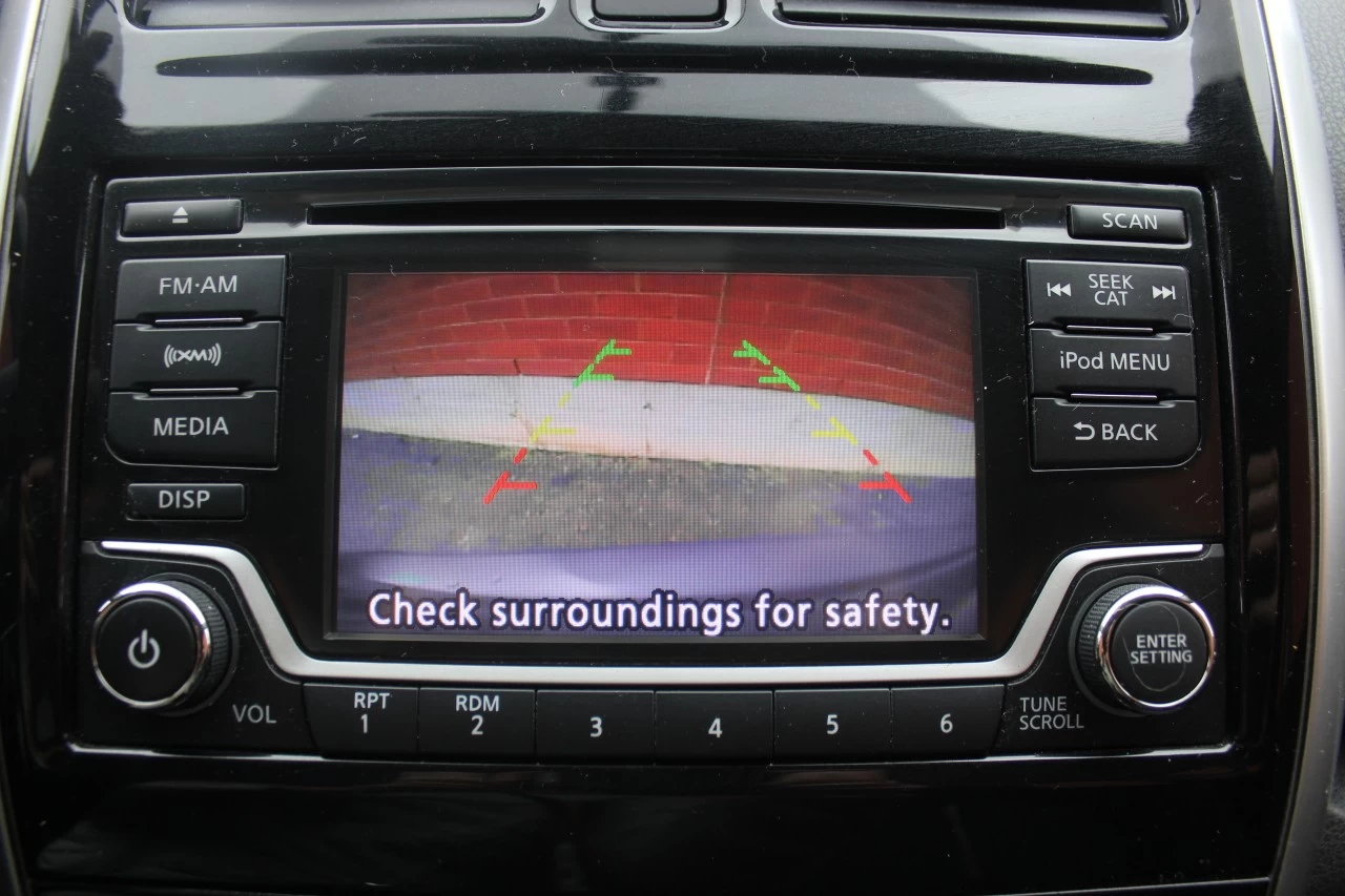 NISSAN Versa Note — photo 20