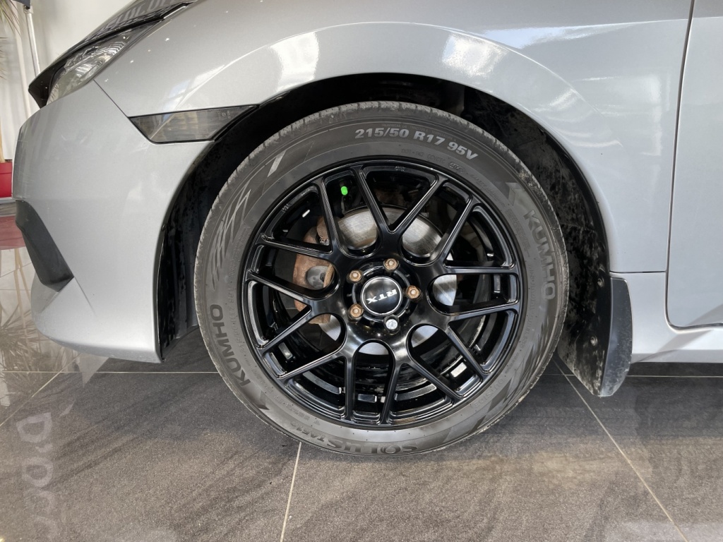 Honda Civic LX 2016 — photo 29