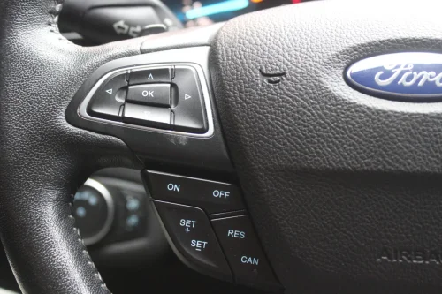 FORD Escape — photo 14