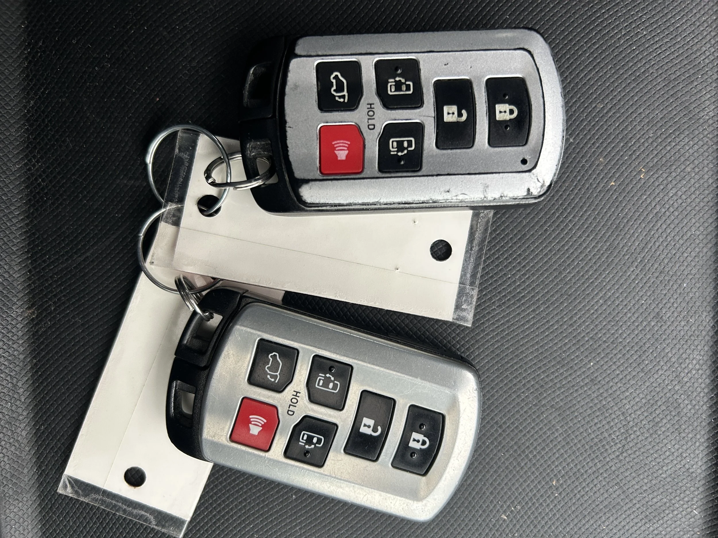 2018 Toyota Sienna SE — photo 19