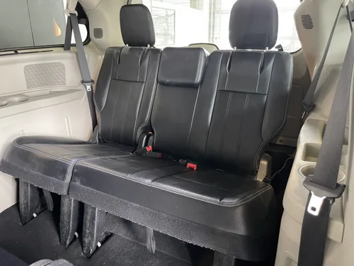 Chrysler Town & Country Touring 2015 — photo 10