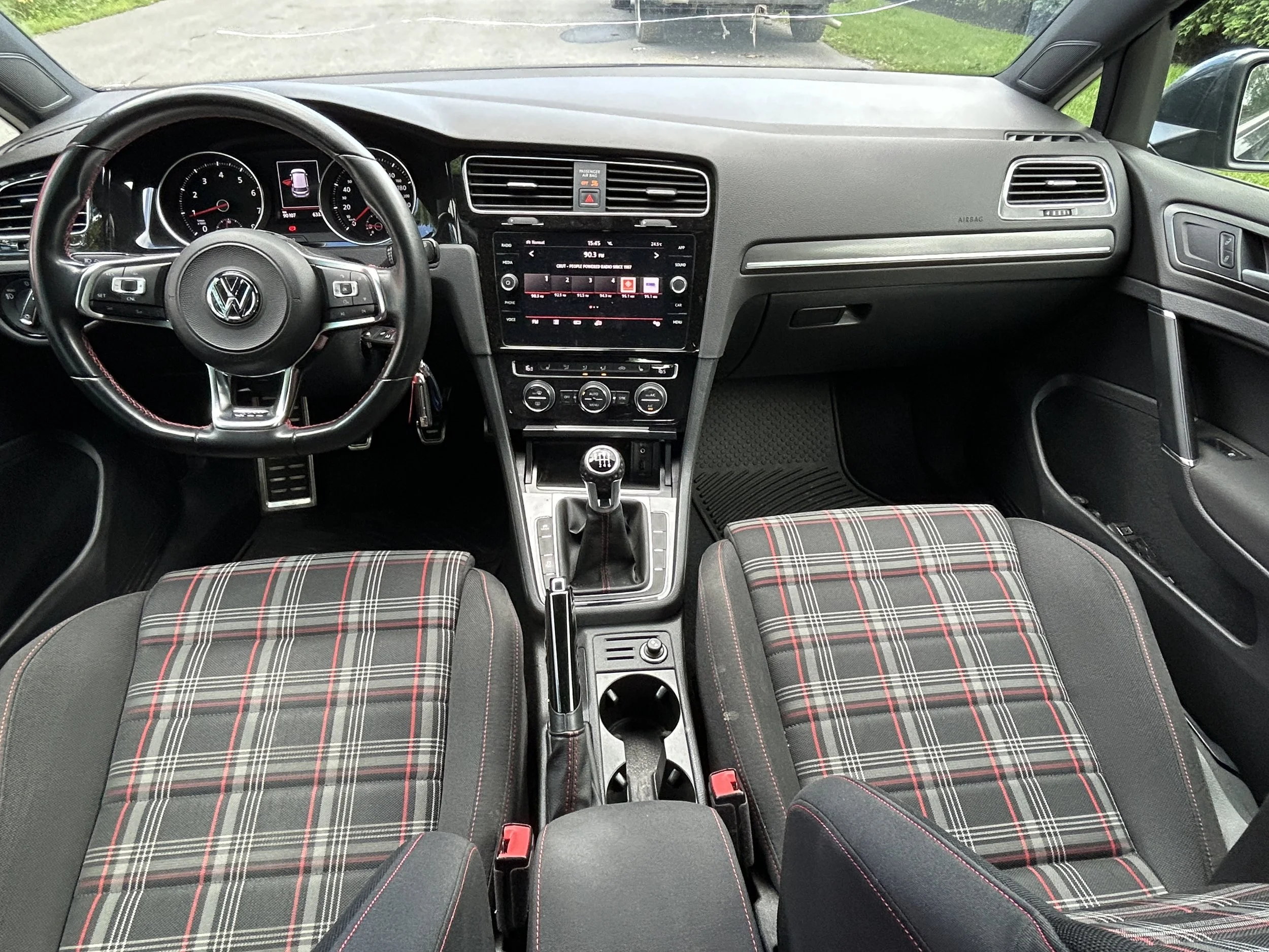 2018 Volkswagen Golf GTI — photo 9