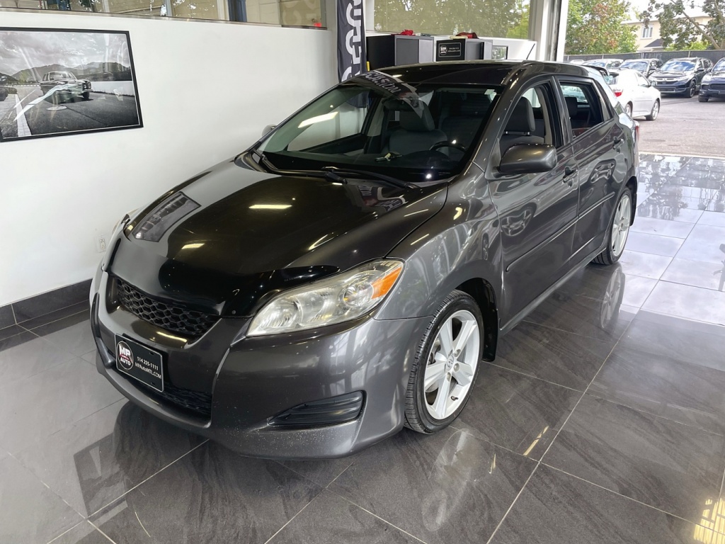 Toyota Matrix XR 2010