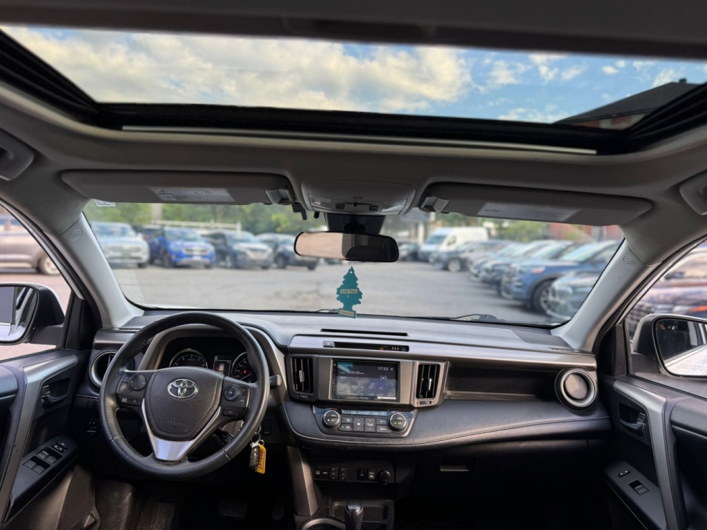 Toyota RAV4 XLE 2017 — photo 7