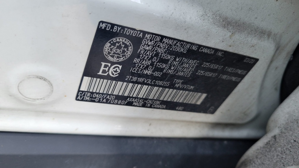 Toyota RAV4 LE 2020 — photo 15