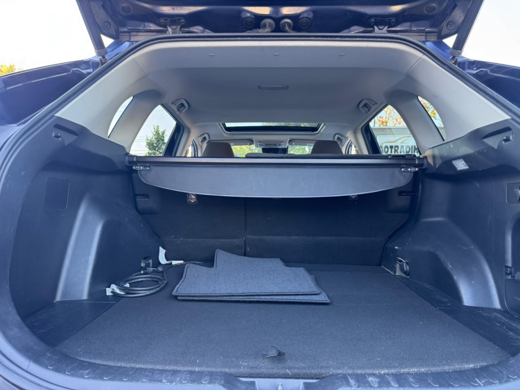 Toyota RAV4 XLE 2021 — photo 4