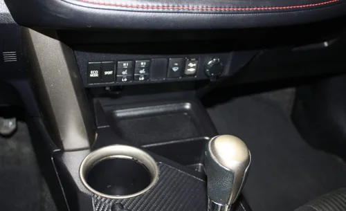 2015 TOYOTA RAV4 XLE AWD — photo 12
