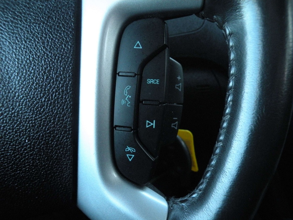 Chevrolet Traverse 2LT 2011 — photo 21