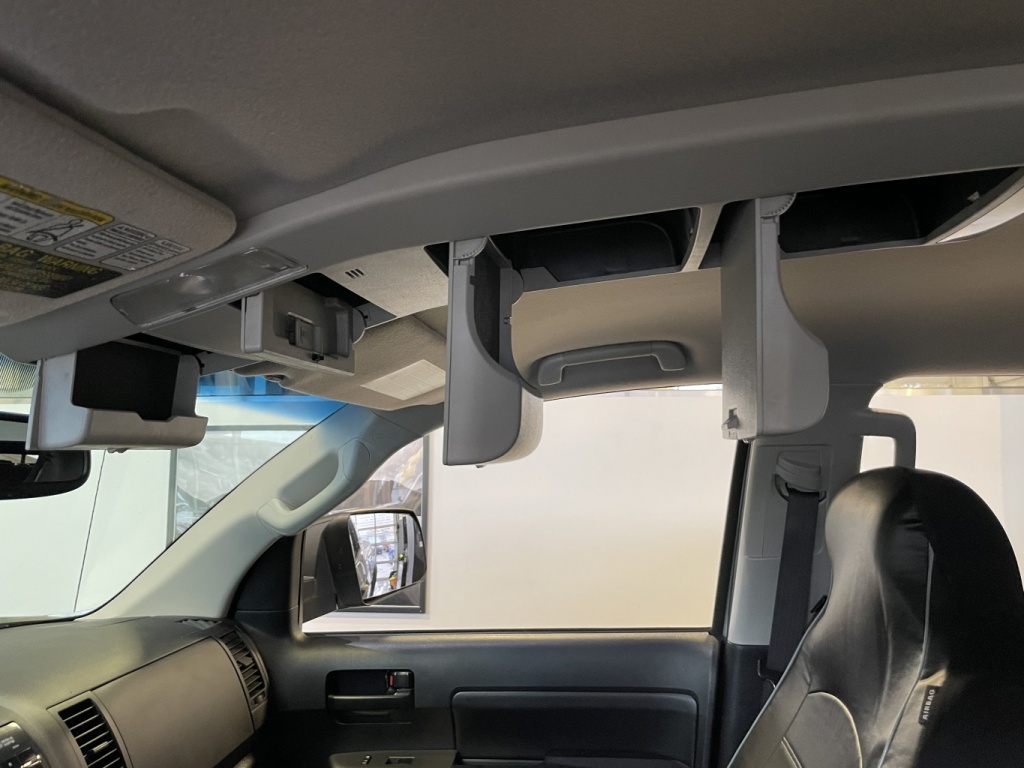 Toyota Tundra SR5 2010 — photo 28