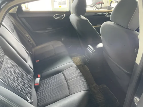 Nissan Sentra SV 2017 — photo 12