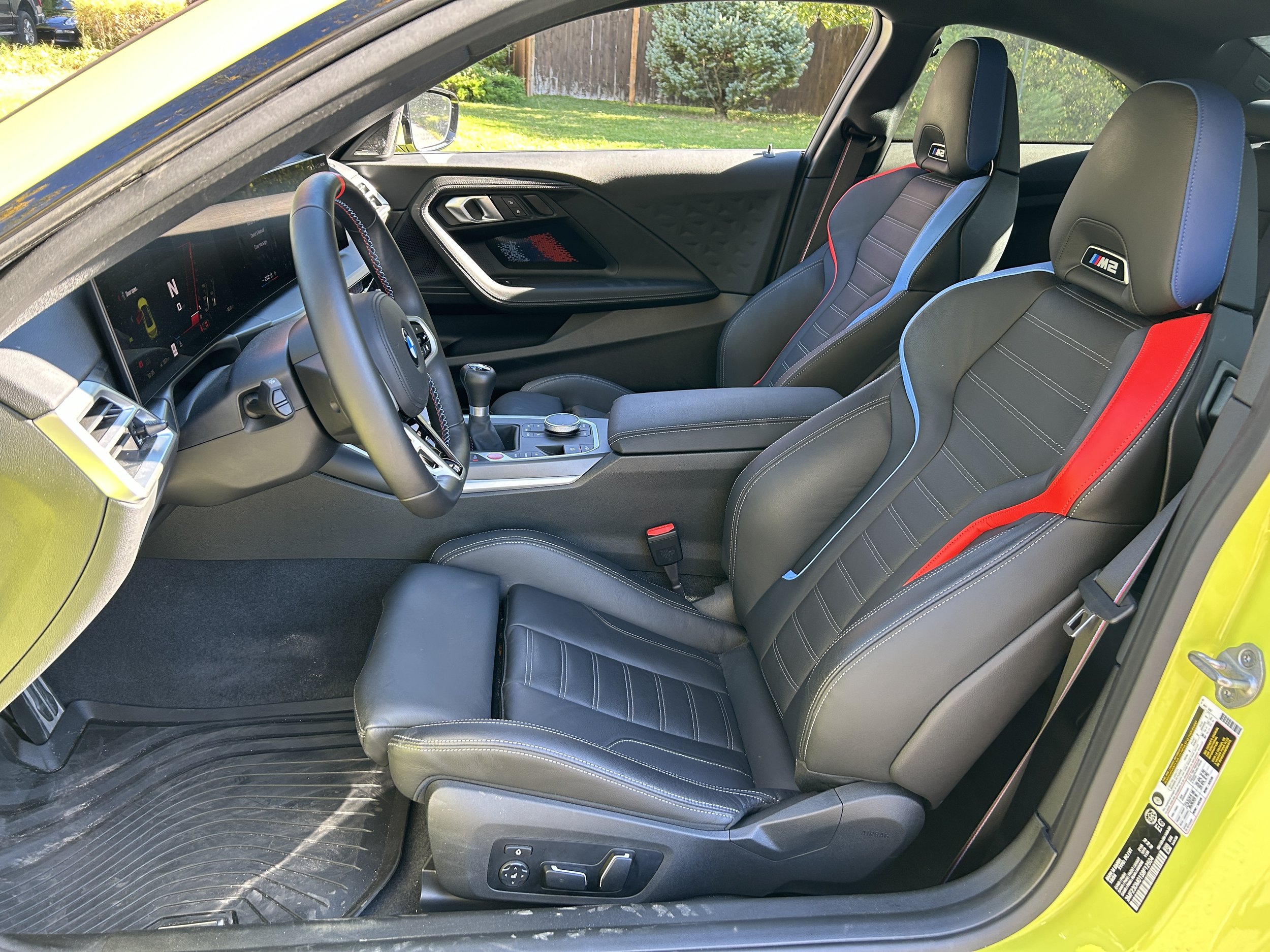 BMW M2 2025 — photo 11