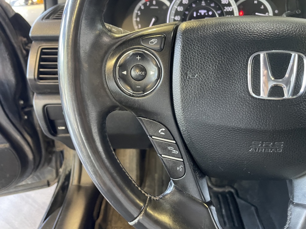 Honda Accord Touring 2015 — photo 18