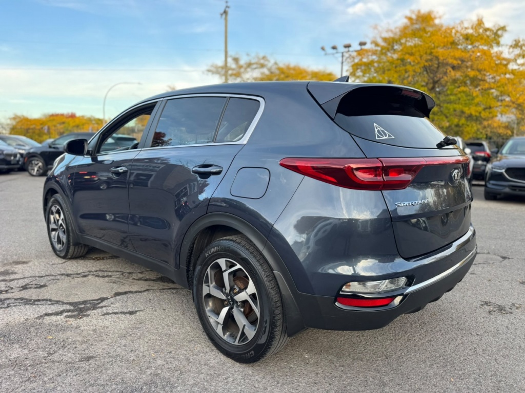 KIA Sportage LX 2022 — photo 11