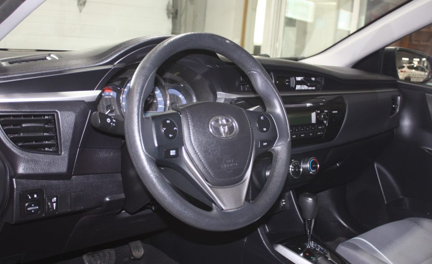 2015 TOYOTA COROLLA CE — photo 9