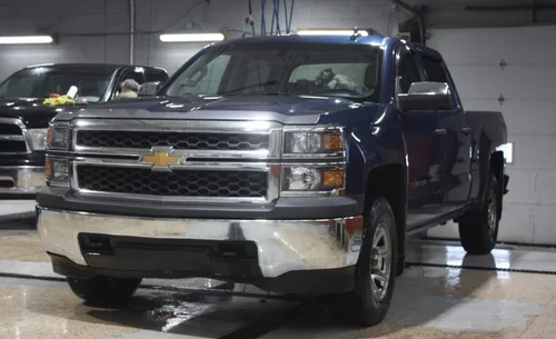2015 CHEVROLET SILVERADO 1500 CREW CAB 4X4 — photo 3