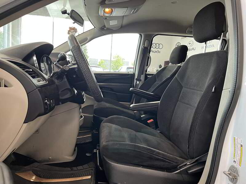 Dodge Grand Caravan 2017 Ensemble Valeur plus familiale 4 portes — photo 10