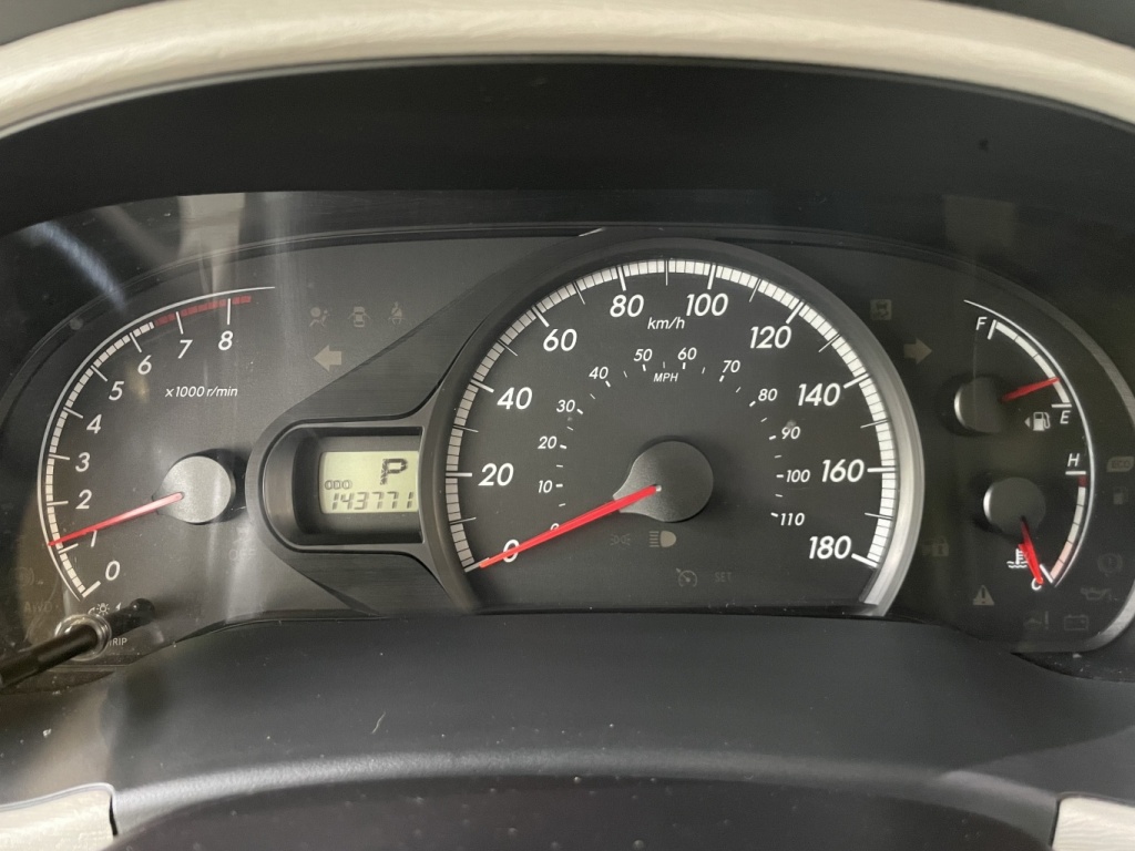 Toyota Sienna LE 2014 — photo 22