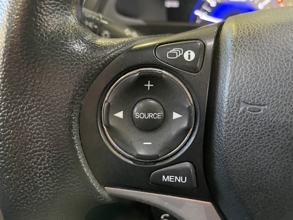 Honda Civic LX 2015 — photo 21