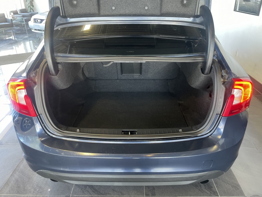Volvo S60 T5 niveau I 2012 — photo 9