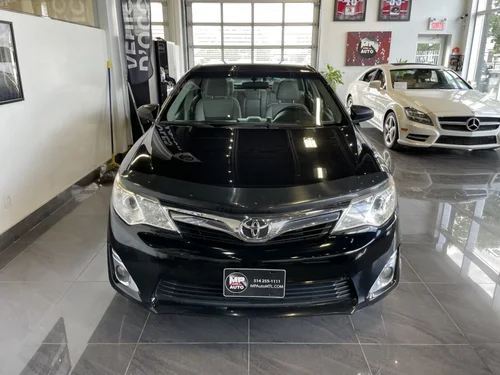 Toyota Camry LE 2014 — photo 2