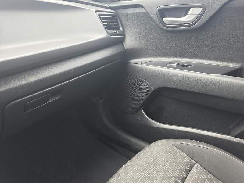 Kia Rio5 2019 LX / MANUEL + CAMERA + BLUETOOTH + BAS KM ++++ — photo 20