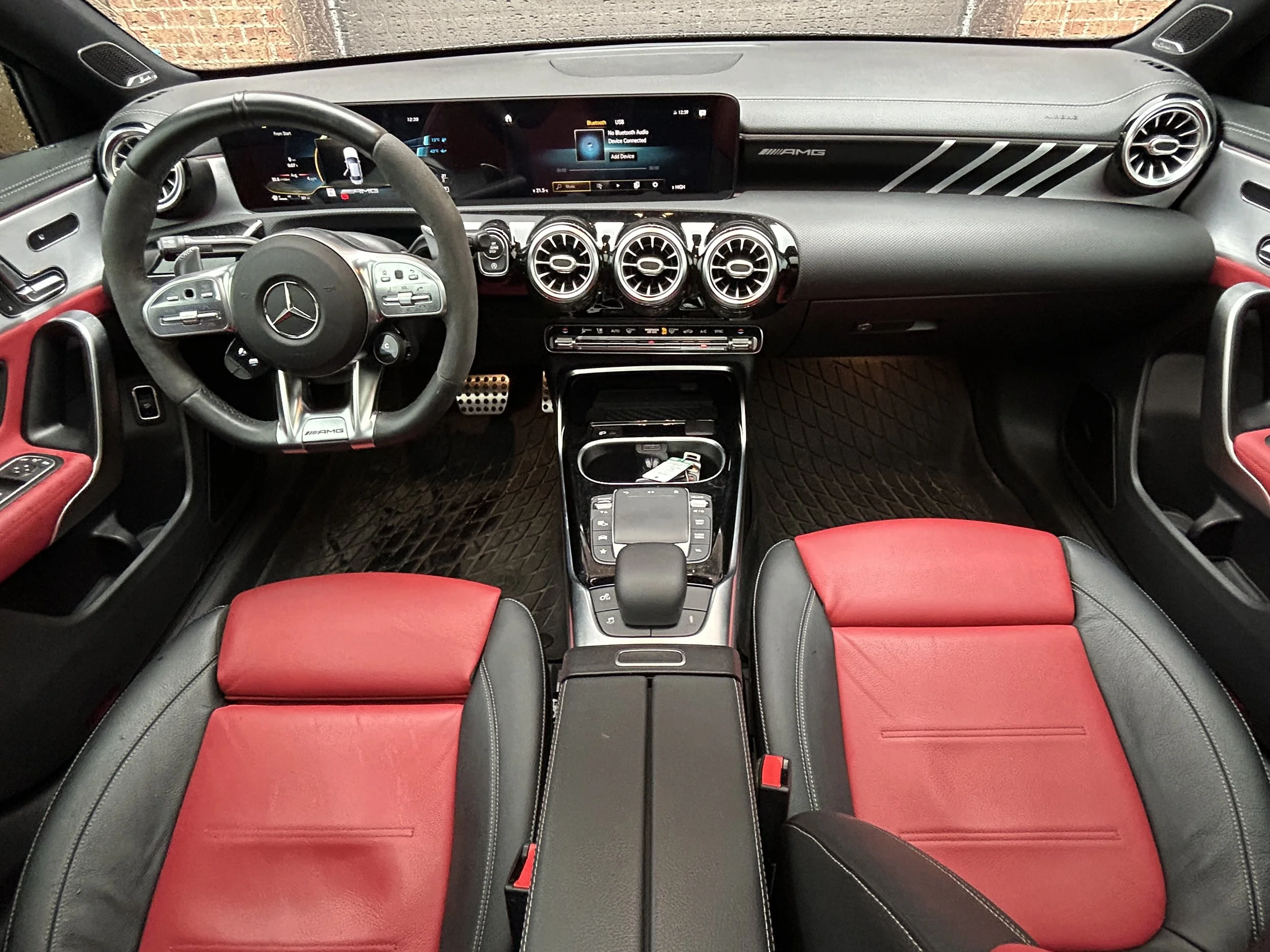 2021 Mercedes-Benz A35 AMG — photo 9