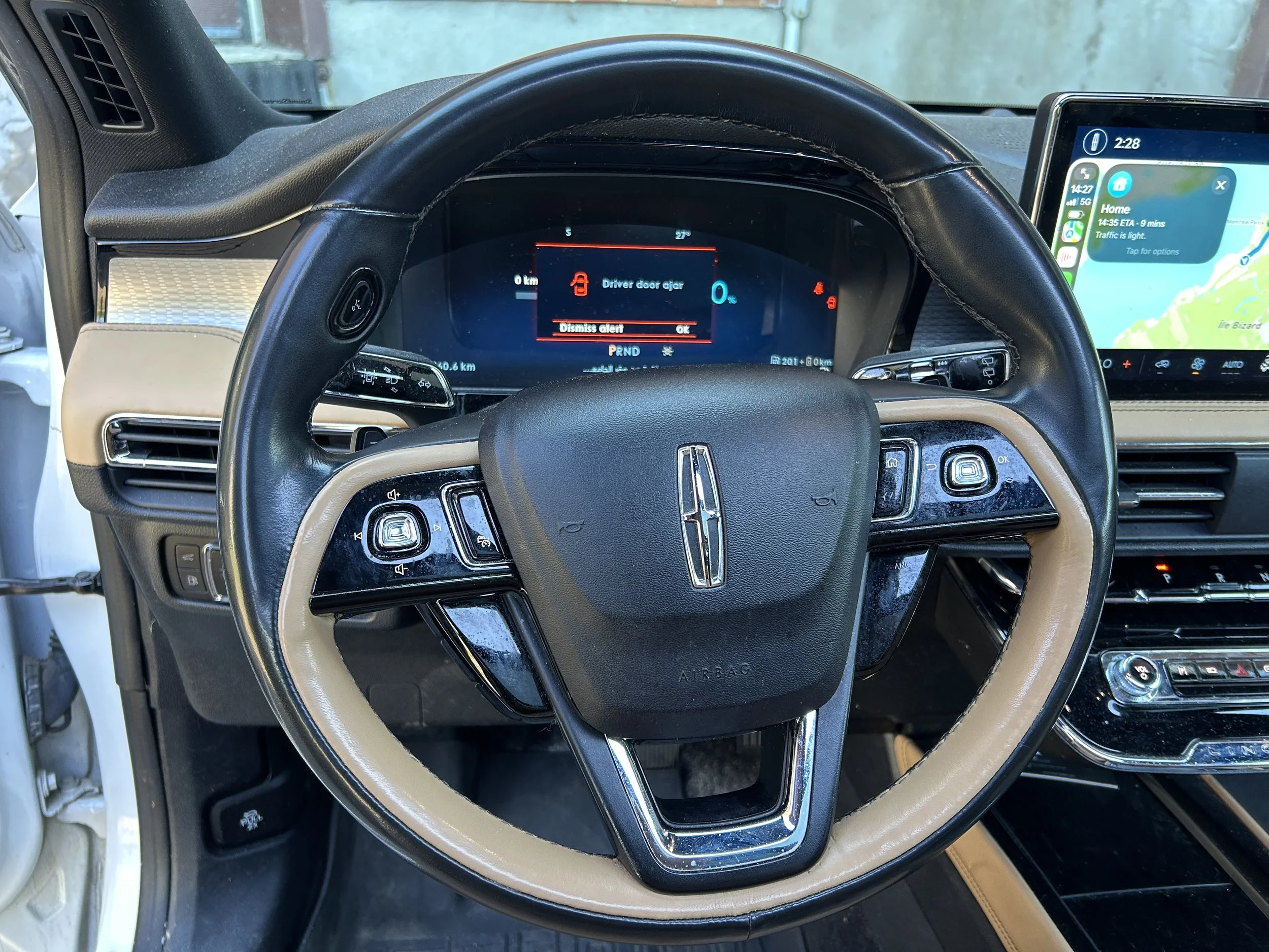 Lincoln Corsair Grand Touring 2023 — photo 13