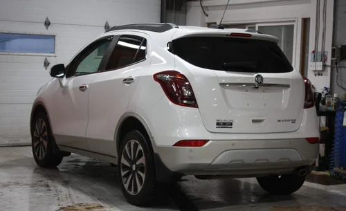 2017 BUICK ENCORE PRENIUM AWD — photo 4