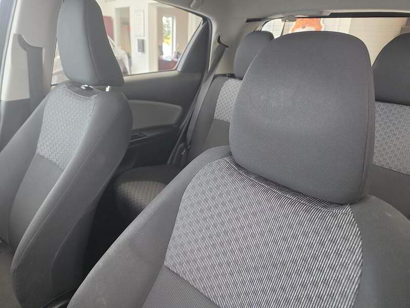 Toyota Yaris hatchback 2017 Hayon 5 portes, boîte automatique, LE — photo 10
