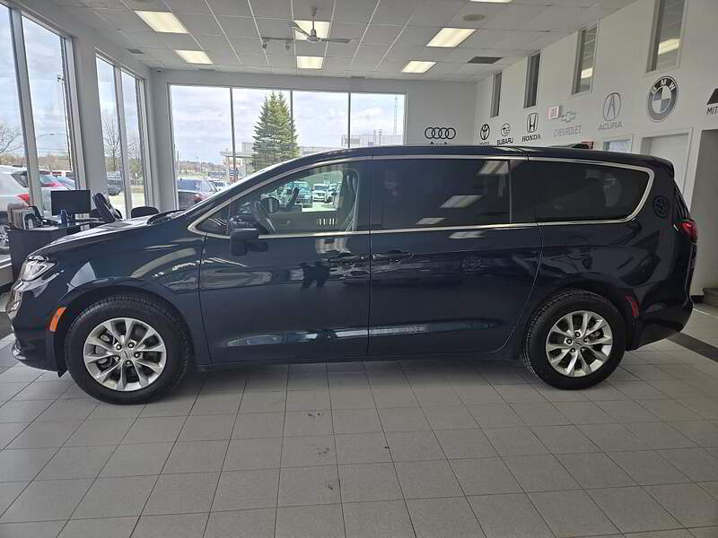 Chrysler Pacifica 2023 TOURING / AWD + 7 PLACES + CAMERA + CUIR + BLUETOOTH +++ — photo 10