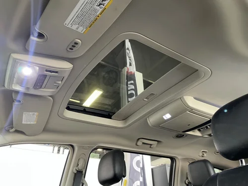 Chrysler Town & Country Touring 2015 — photo 27