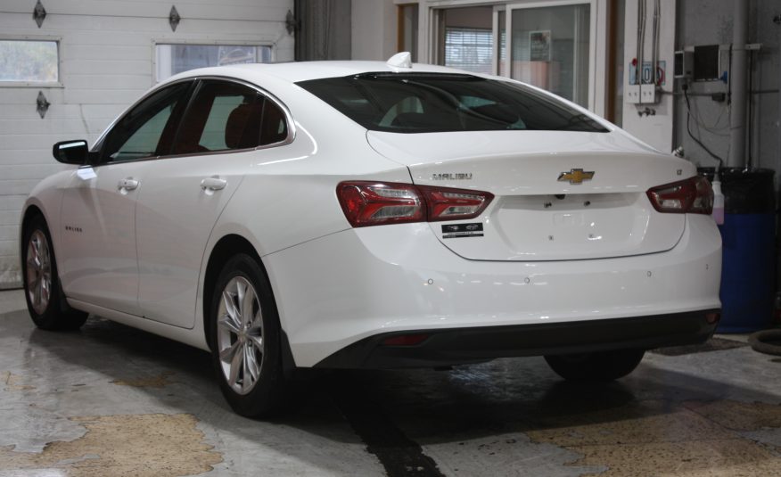 2019 CHEVROLET MALIBU LT — photo 4