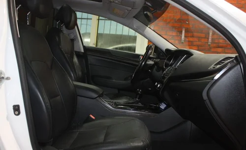 2016 KIA CADENZA — photo 8