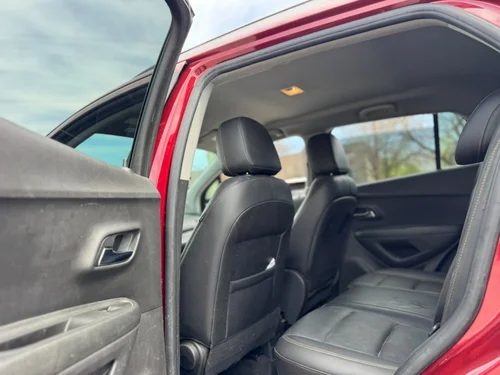 Chevrolet Trax LT 2021 — photo 12