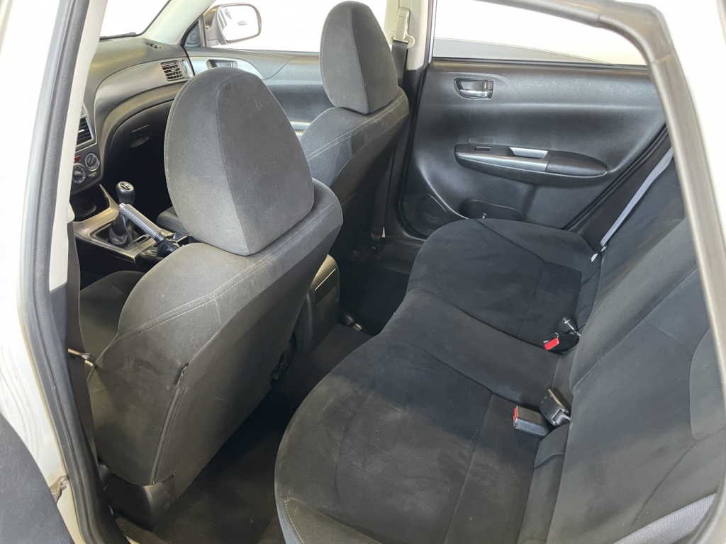 Subaru Impreza 2,5i avec Groupe Limited 2011 — photo 10