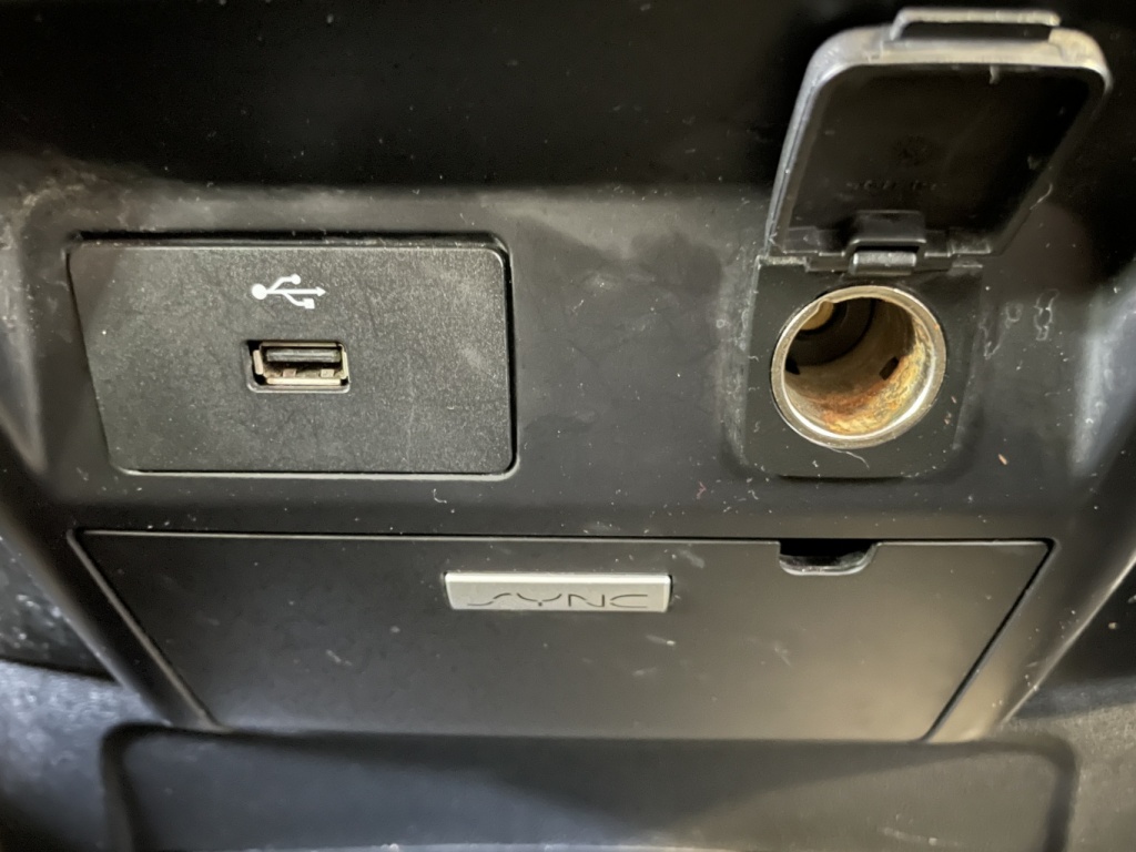 Ford F-150 XLT 2016 — photo 28
