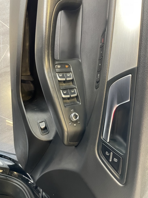 Audi Q5 2,0T Progressiv 2016 — photo 19