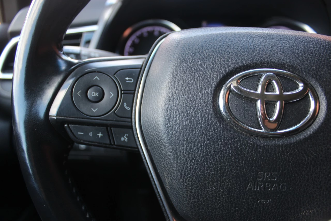 TOYOTA Camry — photo 14