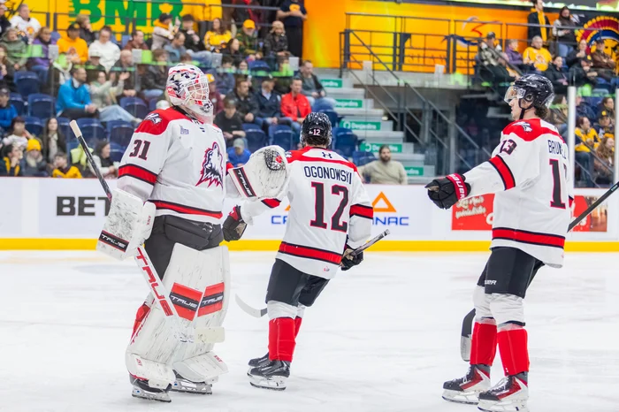 Eliot Ogonowski, Samuel Meloche et Benjamin Brunelle.