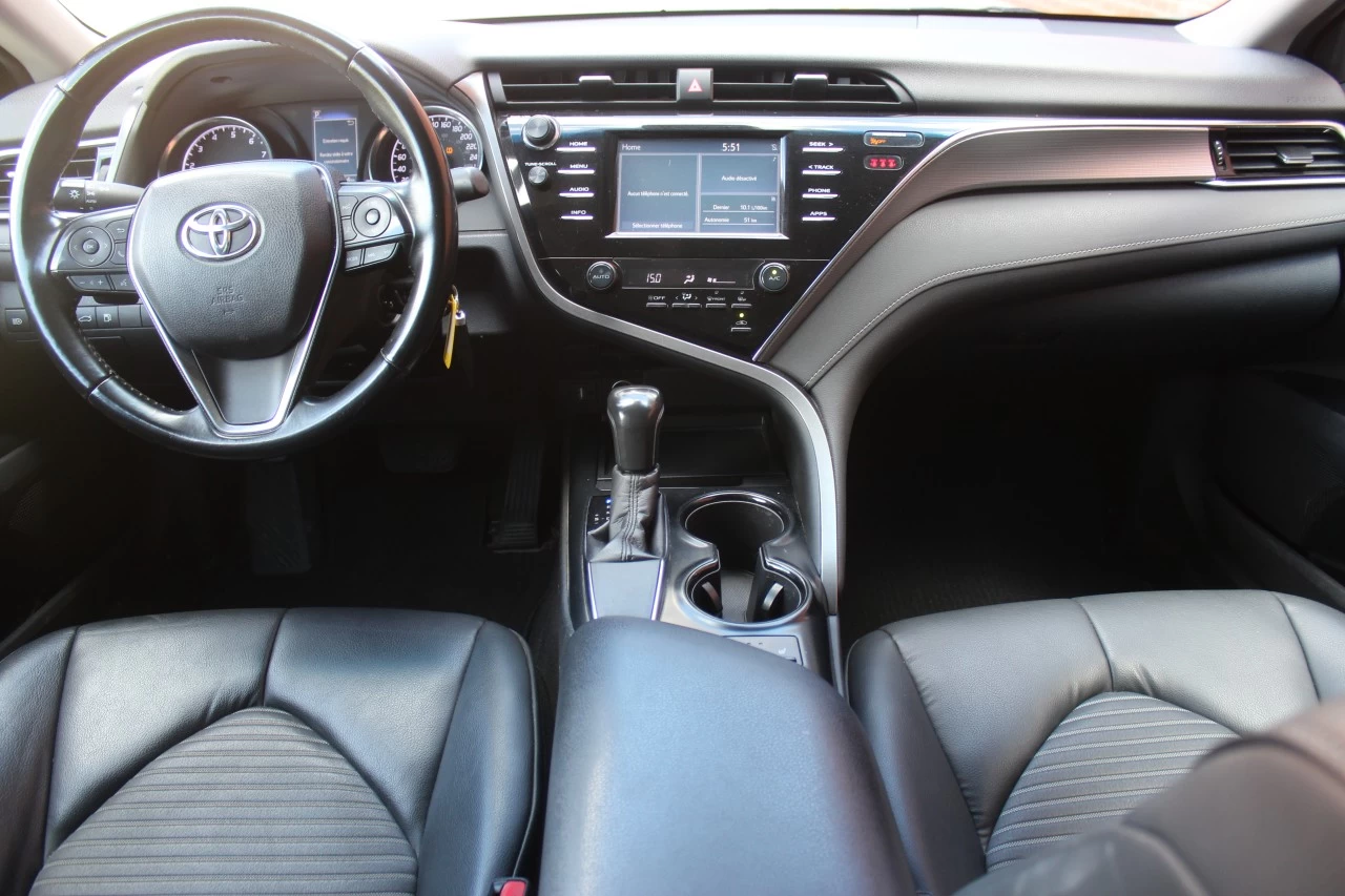 TOYOTA Camry — photo 11