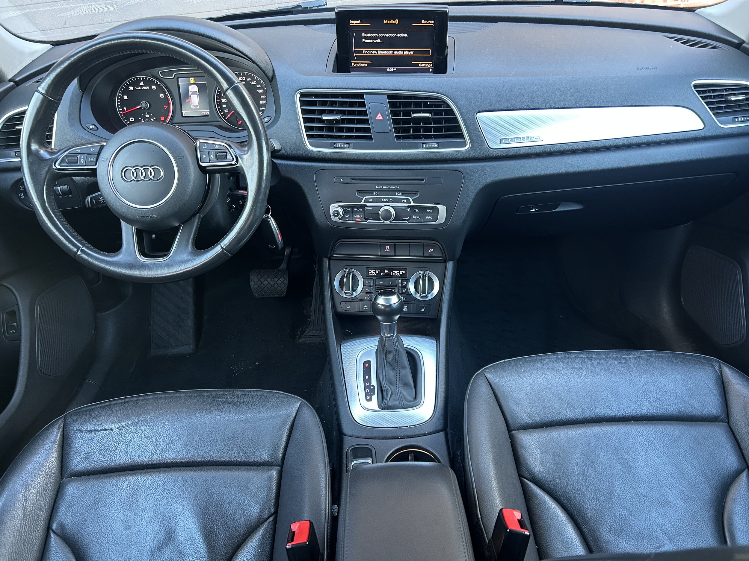 Audi Q3 2015 — photo 9
