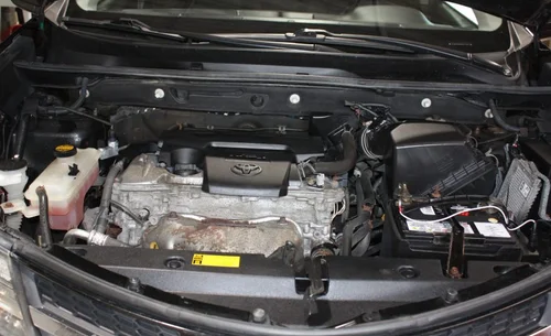 2015 TOYOTA RAV4 XLE AWD — photo 13