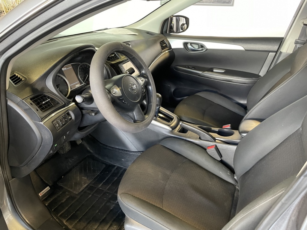 Nissan Sentra SV 2019 — photo 15