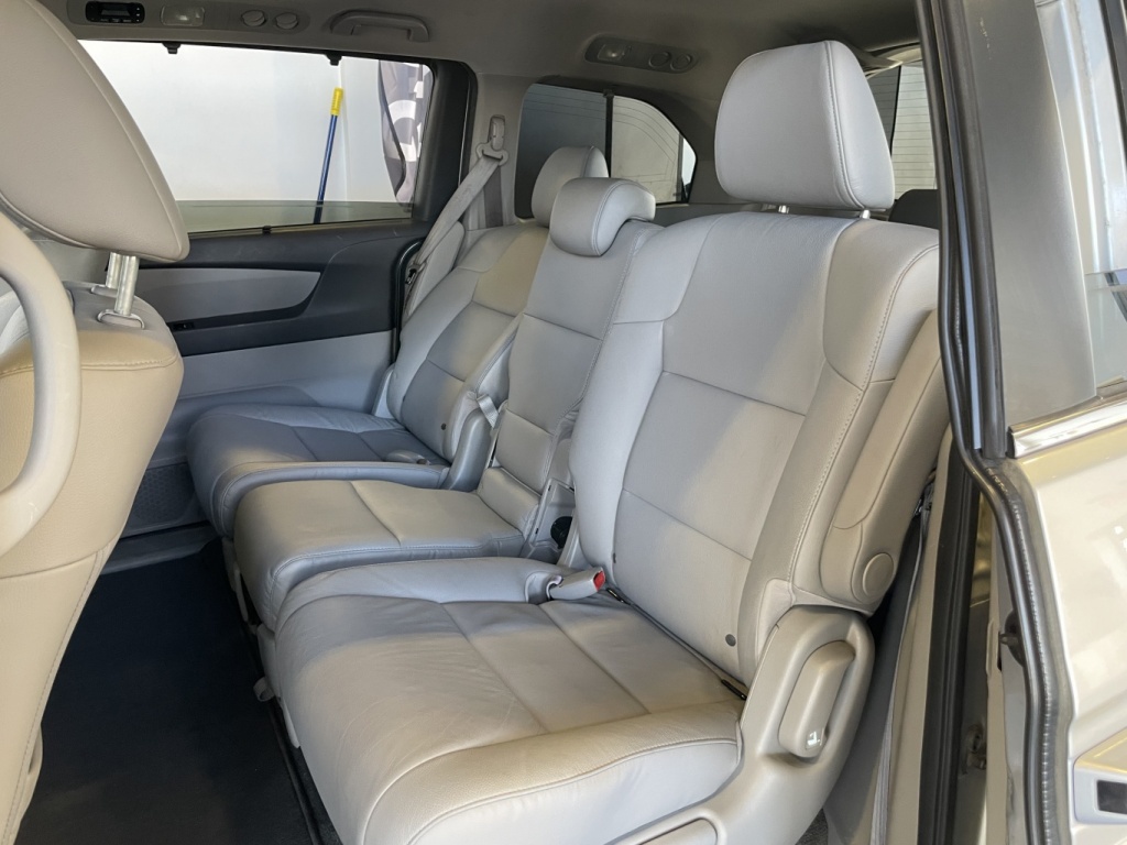 Honda Odyssey EX-L avec Navi 2015 — photo 11