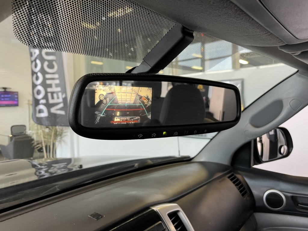 Toyota Tacoma  2013 — photo 22