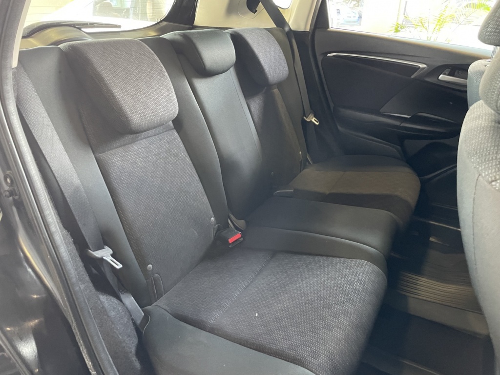 Honda Fit LX 2015 — photo 27