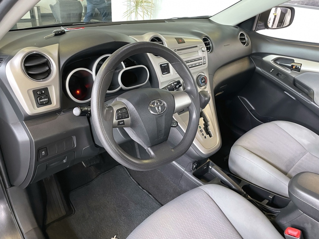 Toyota Matrix  2012 — photo 15