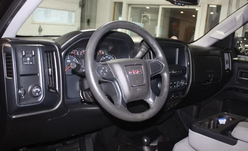2017 GMC SIERRA CREW CAB 4X4 — photo 9