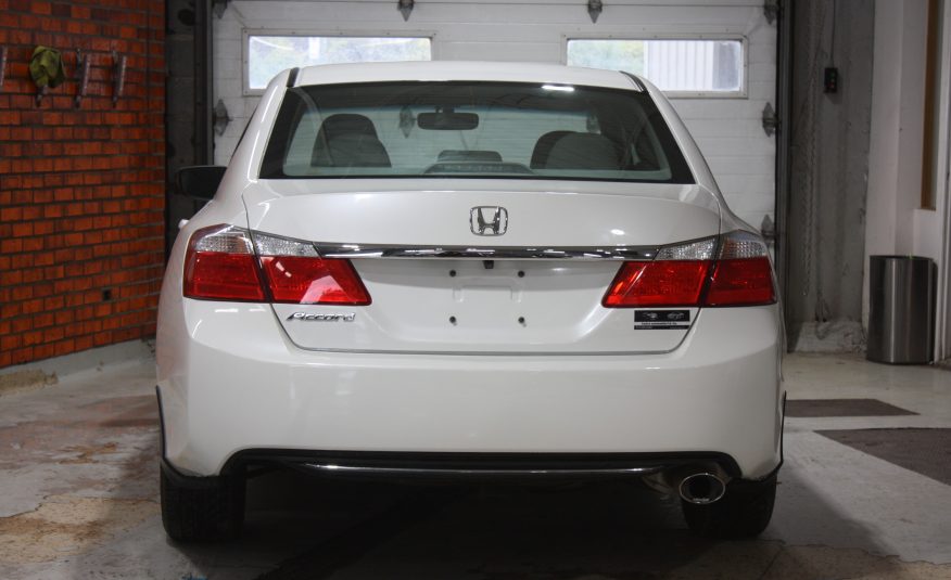 2015 HONDA ACCORD LX — photo 5