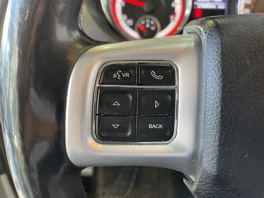 Dodge Grand Caravan Multiplaces 2015 — photo 18
